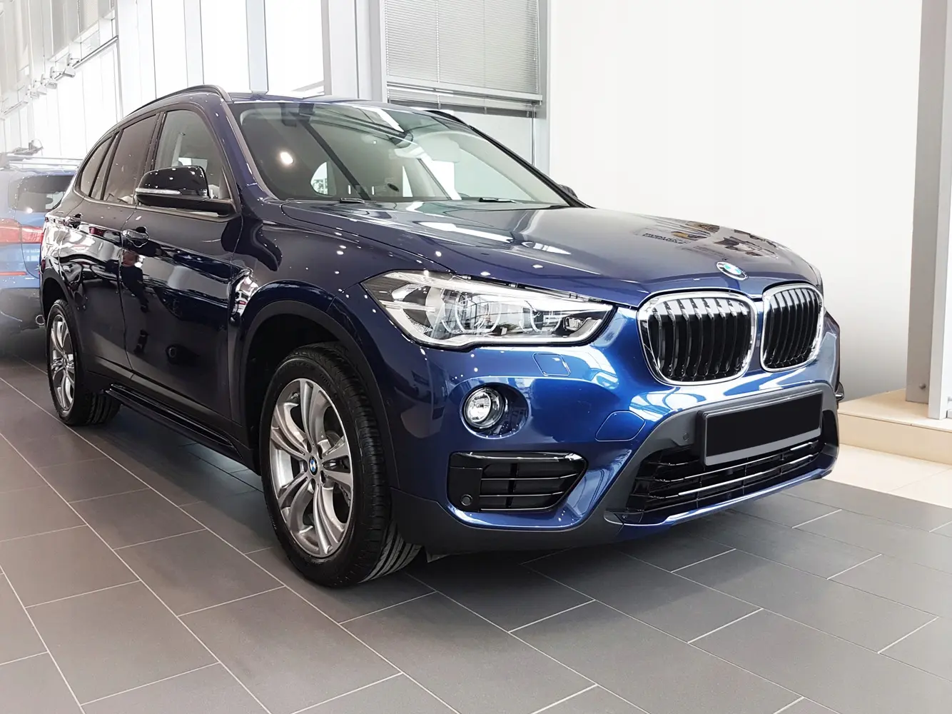 Bakfangerbeskytter BMW X1 (F48) 2015 - 2022 │ Silver Edition – bilde 8