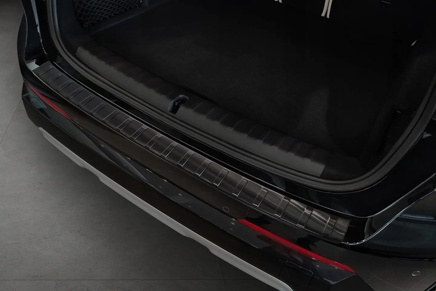 Bakfangerbeskytter BMW X1 III (U11) 2022-> / / BMW iX1 (U11 BEV) 2022 ->