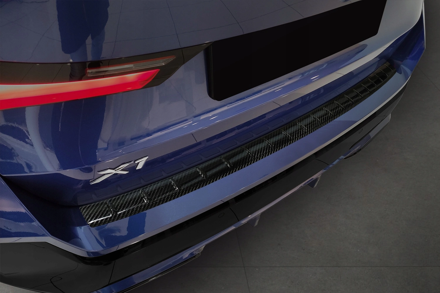 Bakfangerbeskytter BMW X1 III (U11) M-Sport 2022-> / BMW iX1 (U11 BEV) M-Sport 2022 -> | Carbon Fiber