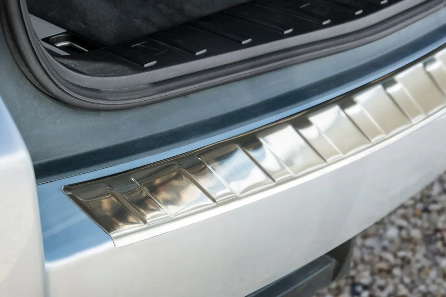 Bakfangerbeskytter BMW X3 E83 2006-2010 – bilde 4