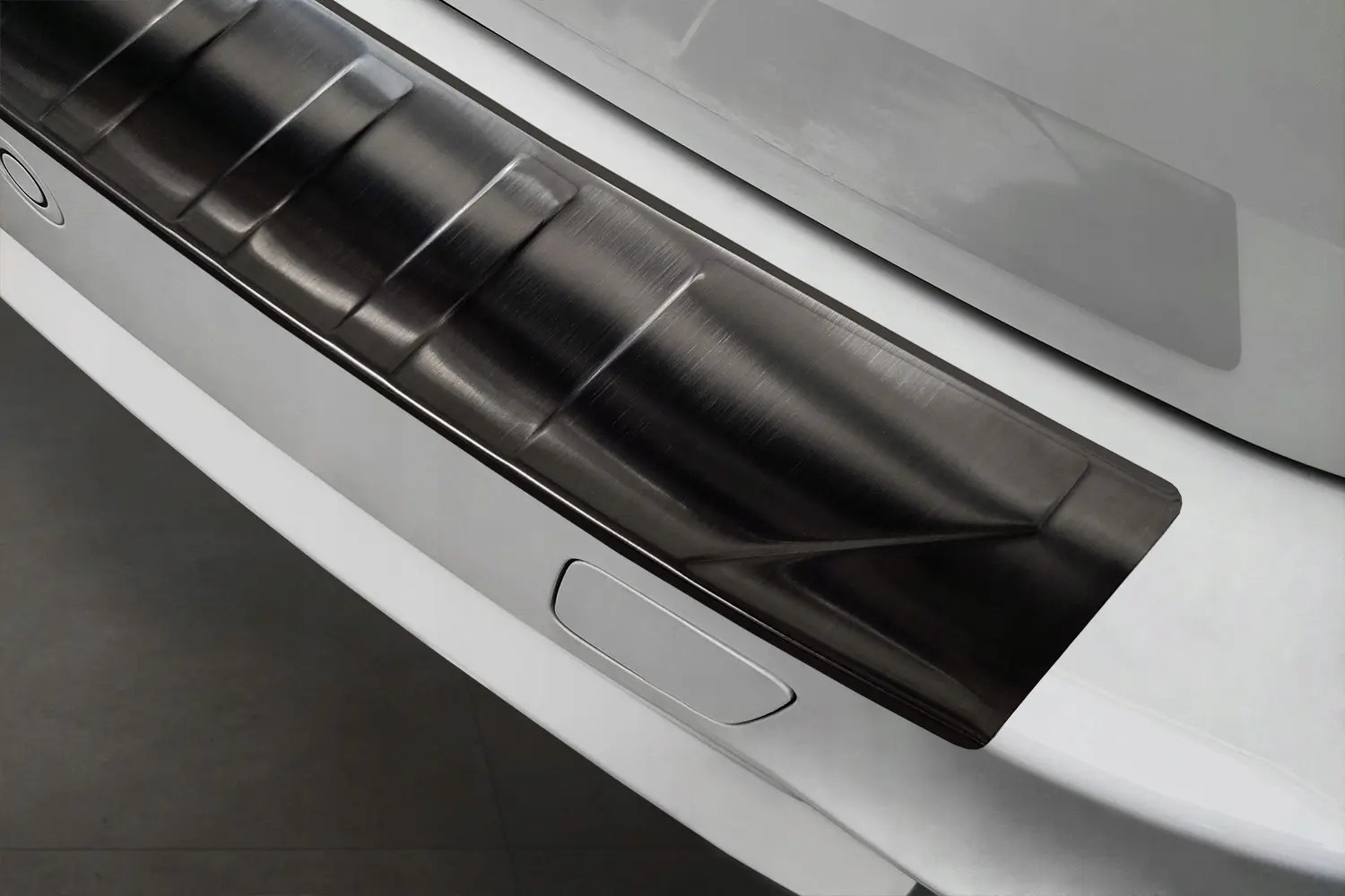 Bakfangerbeskytter BMW X5 (F15) 2013 - 2018 | Black Edition – bilde 4