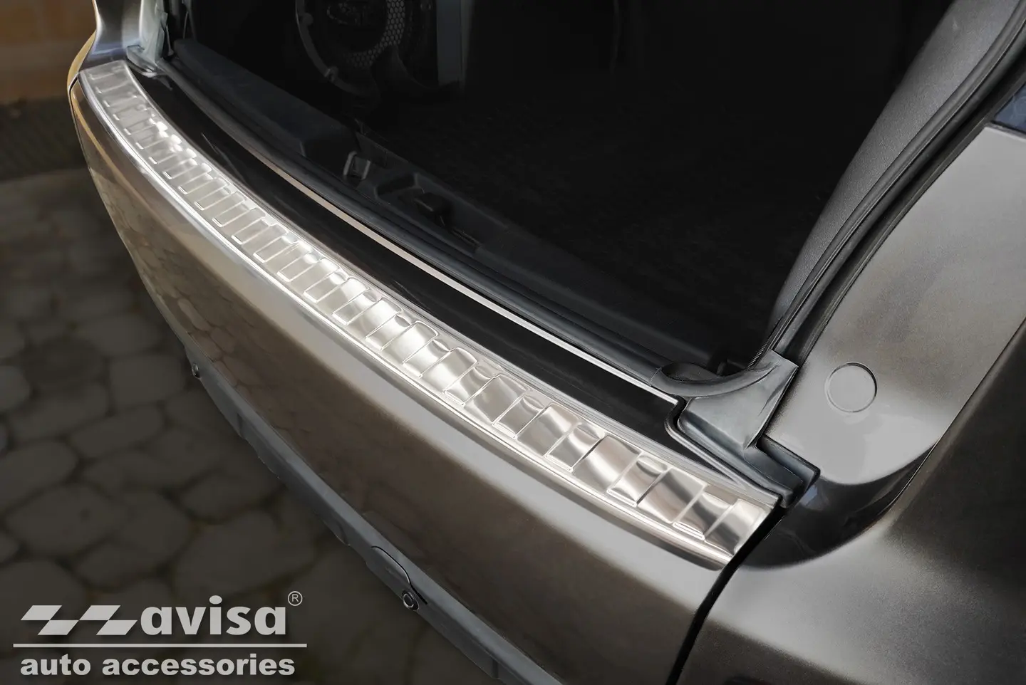 Bakfangerbeskytter Citroen C-Crosser 2007-2012 / Peugeot 4007 2007-2012 / Mitsubishi Outlander II 2006 - 2012