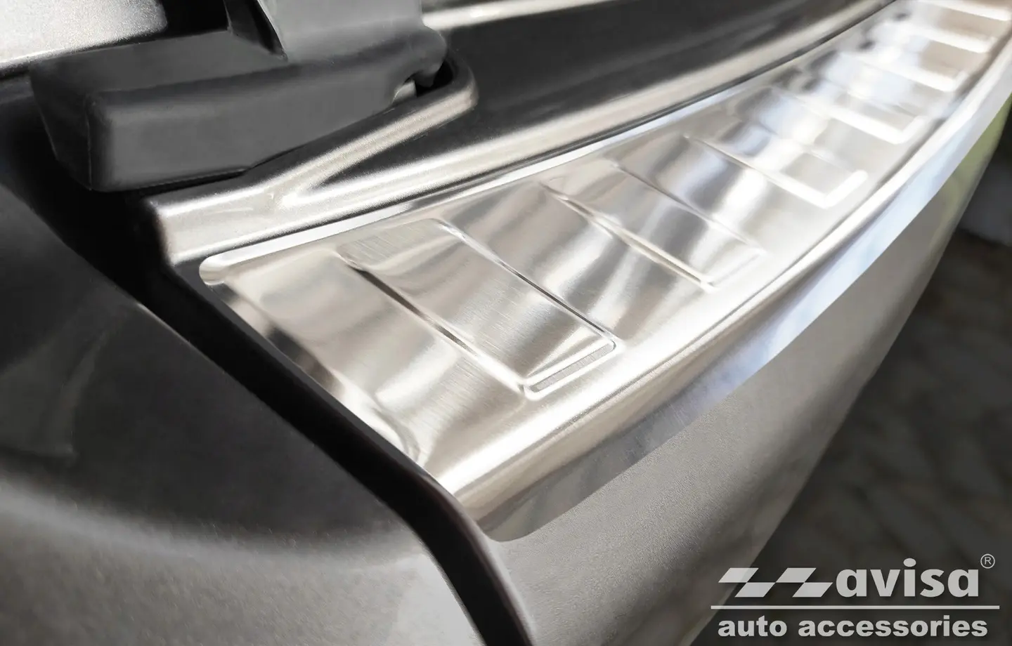 Bakfangerbeskytter Citroen C-Crosser 2007-2012 / Peugeot 4007 2007-2012 / Mitsubishi Outlander II 2006 - 2012 – bilde 3