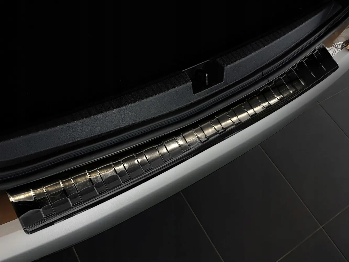 Bakfangerbeskytter Dacia Duster II 2017 - 2023