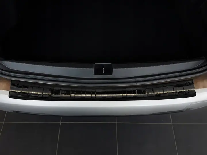 Bakfangerbeskytter Dacia Duster II 2017 - 2023 – bilde 2