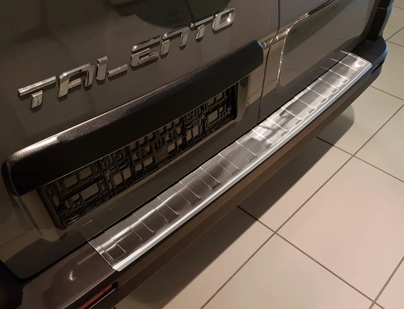 Bakfangerbeskytter Fiat Talento 2014-2020 / Opel Vivaro B 2014-2019 / Renault Traffic III 2014->Silver Edition