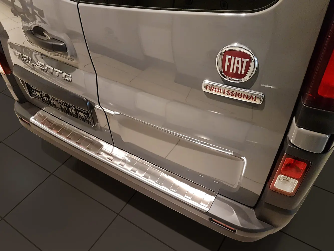 Bakfangerbeskytter Fiat Talento 2014-2020 / Opel Vivaro B 2014-2019 / Renault Traffic III 2014->Silver Edition – bilde 3