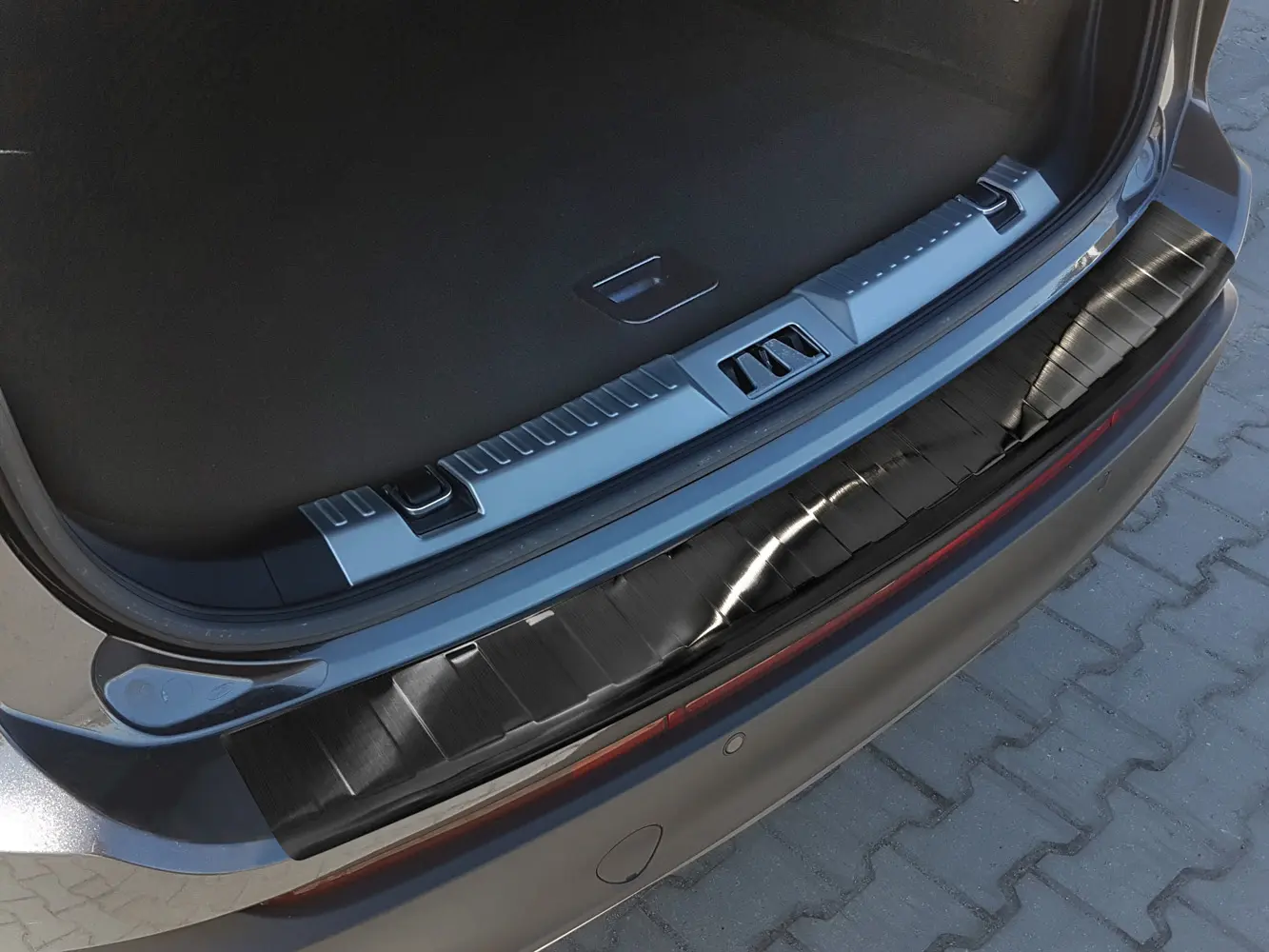 Bakfangerbeskytter Ford Edge II 2014-2018 (pre-facelift) passer til Eu-versjonen