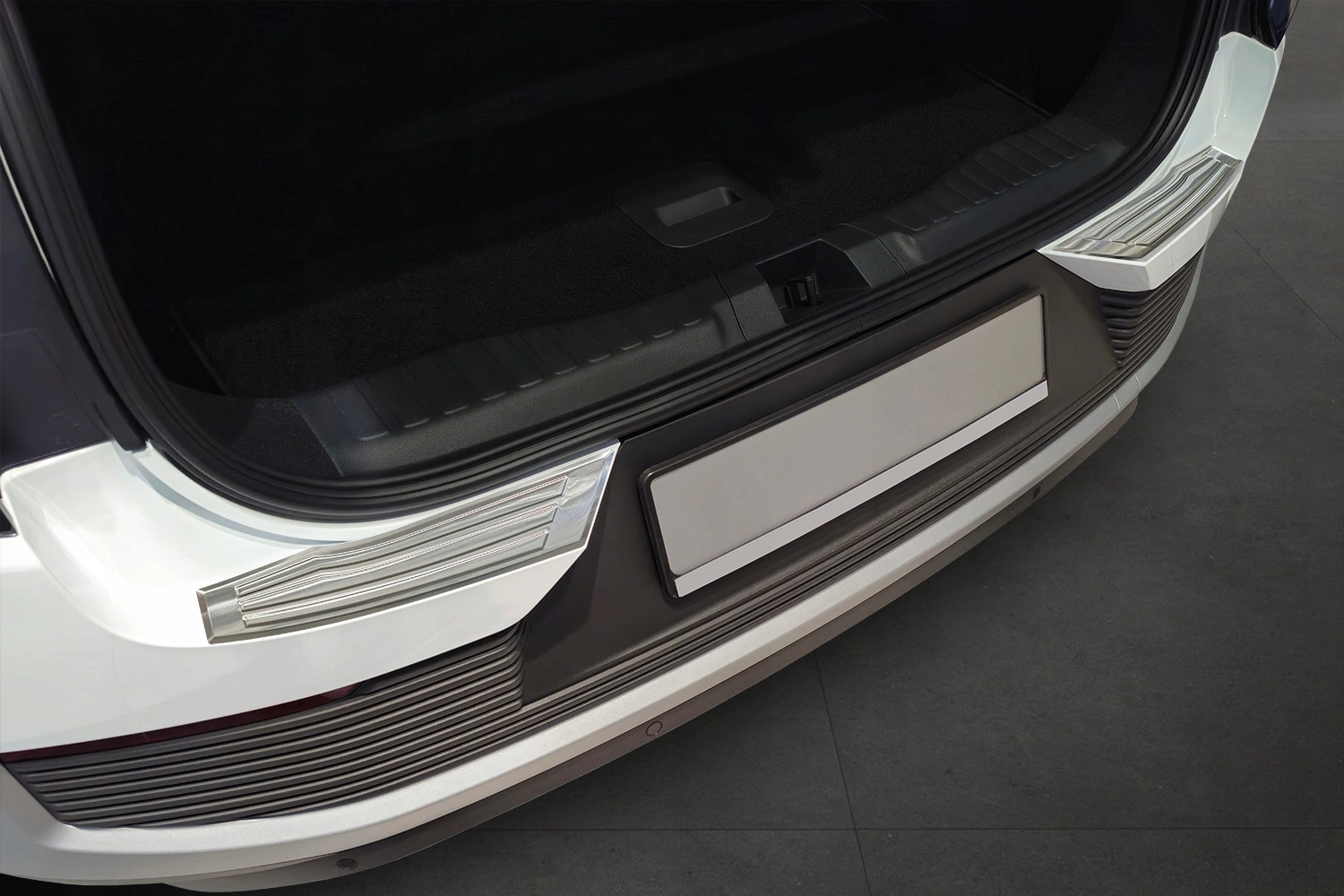 Bakfangerbeskytter Ford Explorer EV 2023 -> │ Sølv - Silver Steel Edition