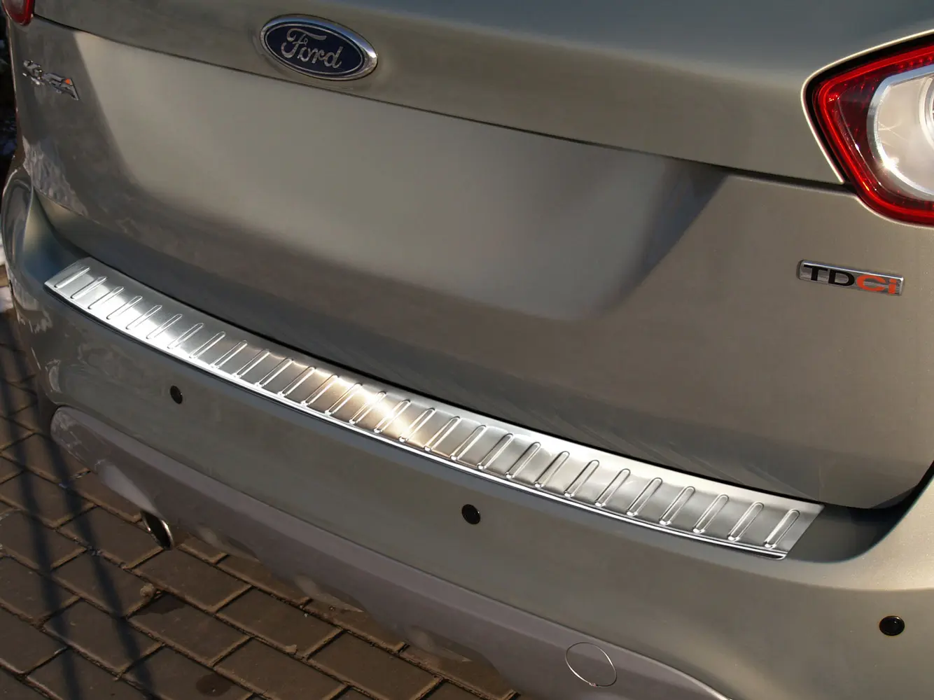 Bakfangerbeskytter Ford Kuga I 2008 - 2013