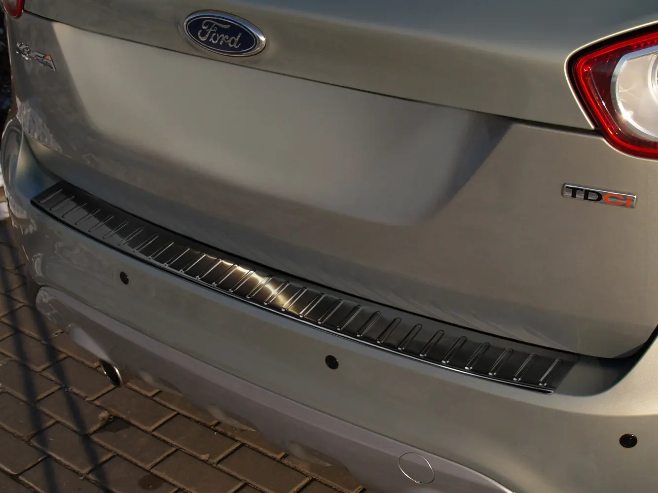 Bakfangerbeskytter Ford Kuga I 2008 - 2013