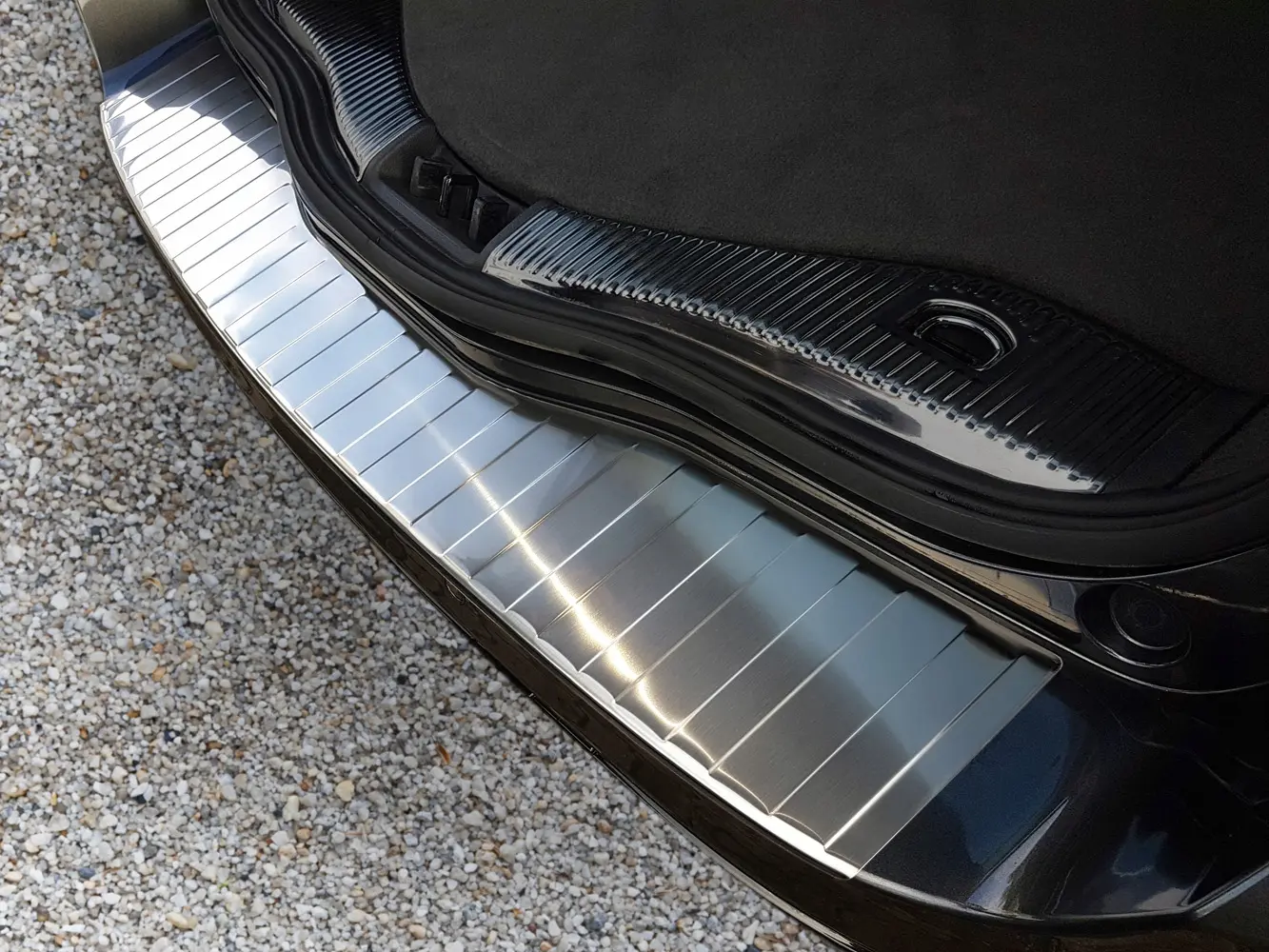 Bakfangerbeskytter Ford Mondeo MK V Turnier / ST Line Stasjonsvogn 2014 - 2022 – bilde 2