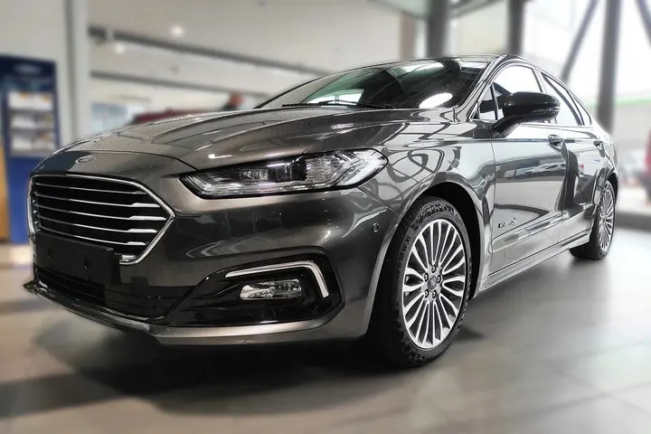 Bakfangerbeskytter Ford Mondeo V 2014 - 2022 – bilde 9