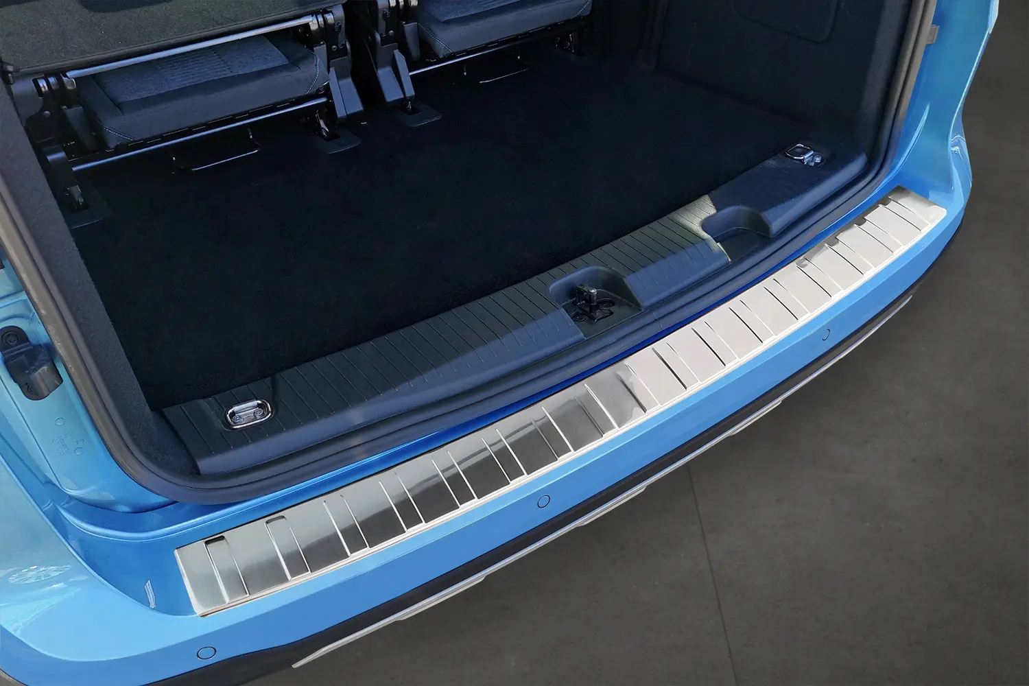 Bakfangerbeskytter Ford Tourneo Connect III 2022 -> | Chrome Edition – bilde 3