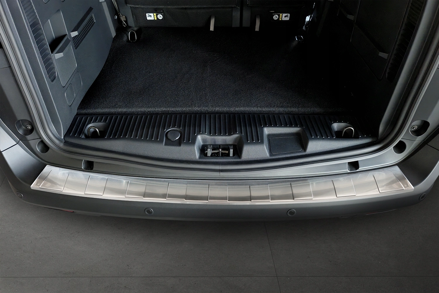 Bakfangerbeskytter Ford Tourneo / e-Tourneo Courier II 2023 -> │ Silver Edition – bilde 3