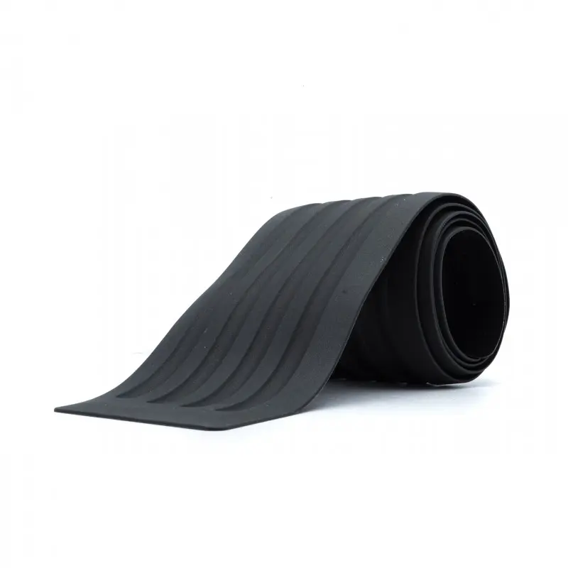 Bakfangerbeskytter gummi 90 x 5 cm | Lastekantbeskyttelse Black – bilde 5