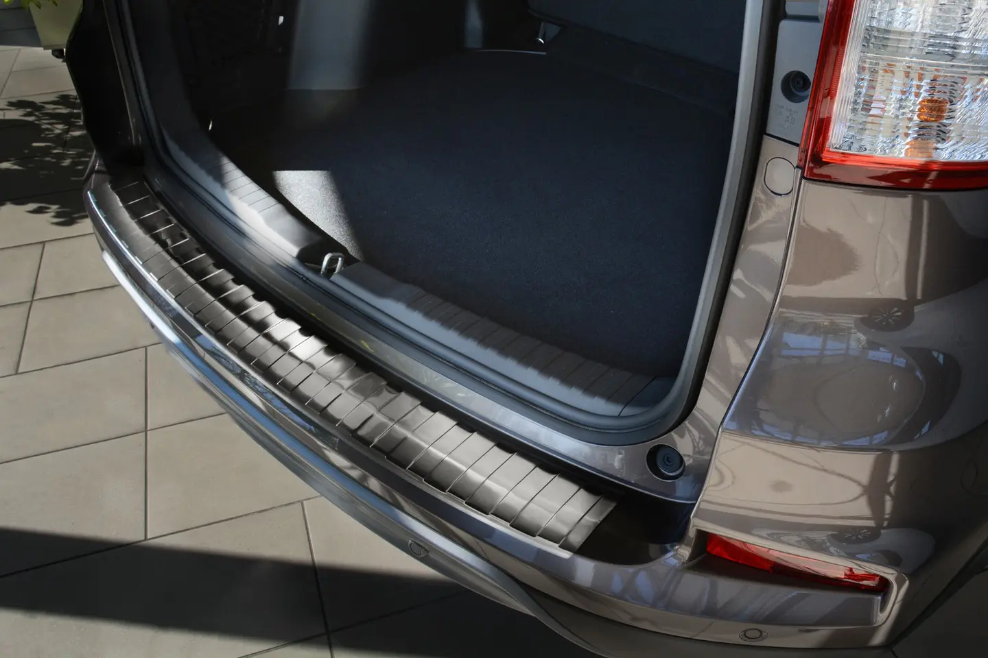Bakfangerbeskytter Honda CR-V IV Facelift 2014 - 2018