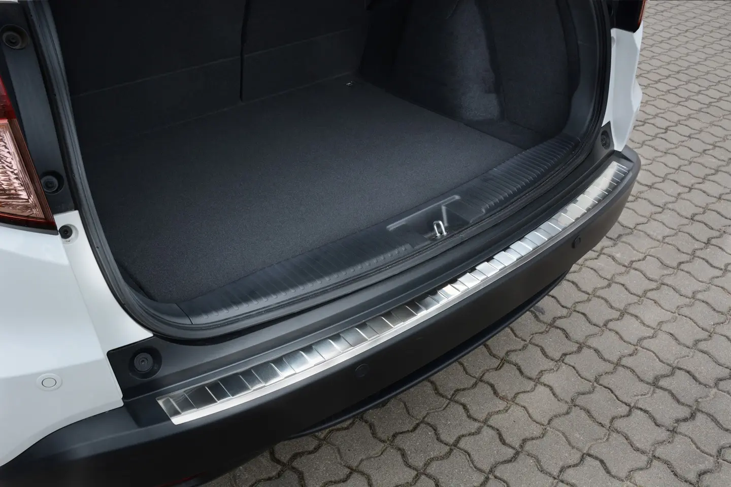 Bakfangerbeskytter Honda HR-V II (passer ikke til Honda HR-V 2020 Sport) 2015->