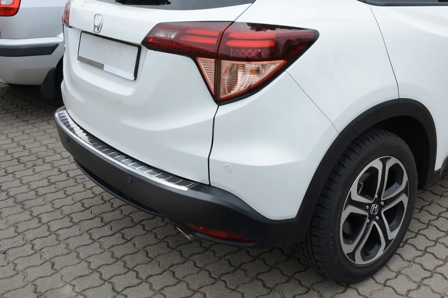 Bakfangerbeskytter Honda HR-V II (passer ikke til Honda HR-V 2020 Sport) 2015-> – bilde 5