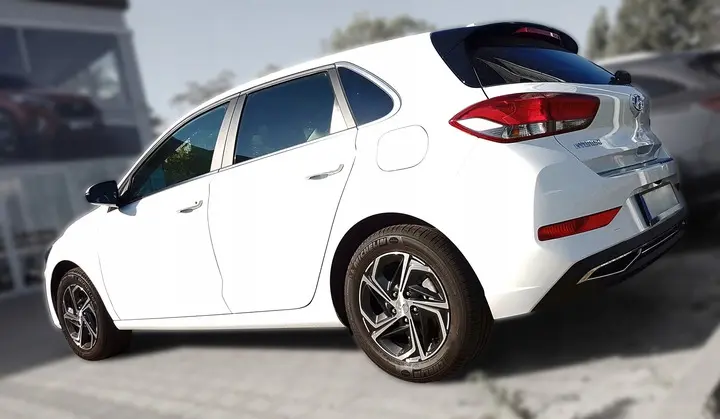 Bakfangerbeskytter Hyundai i30 III Hatchback Facelift 2020 -> – bilde 8