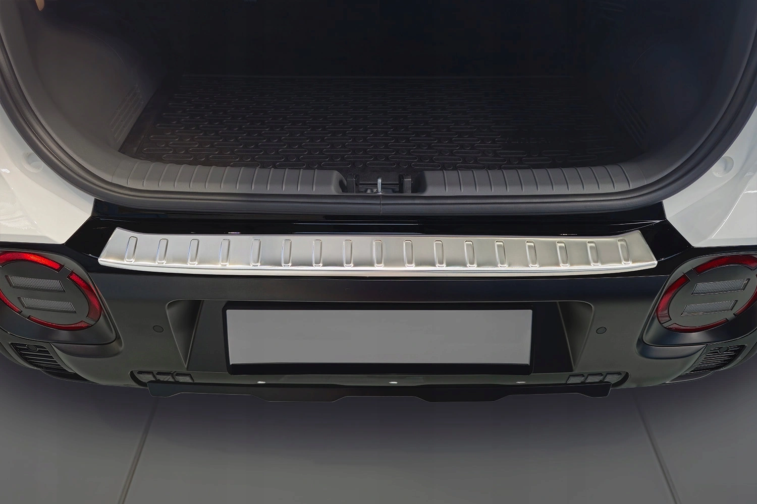 Bakfangerbeskytter Hyundai Inster 2025 -> │ Silver Blank Edition – bilde 2