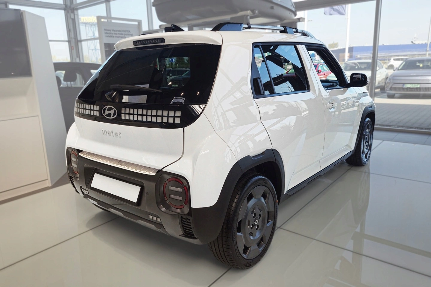 Bakfangerbeskytter Hyundai Inster 2025 -> │ Silver Blank Edition – bilde 5