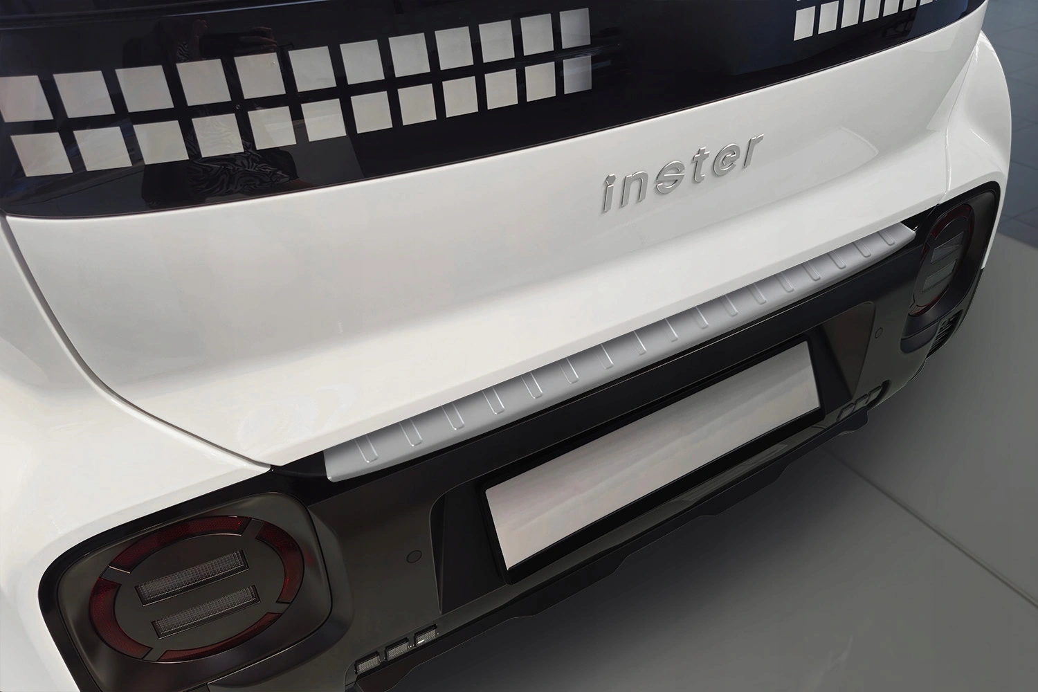 Bakfangerbeskytter Hyundai Inster 2025 -> │ Silver Matt Edition – bilde 3