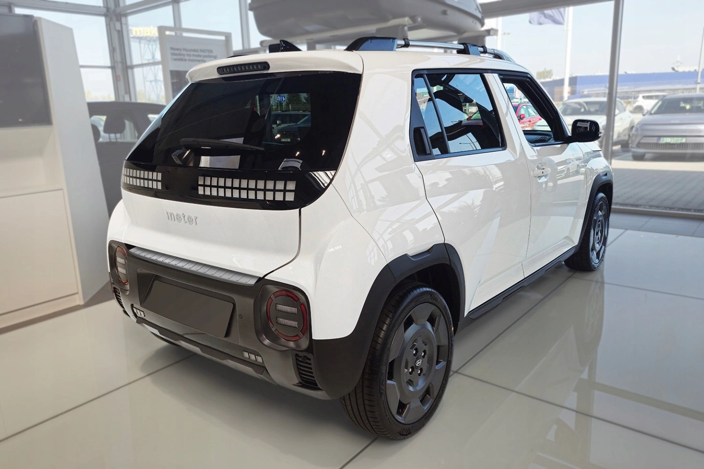 Bakfangerbeskytter Hyundai Inster 2025 -> │ Silver Matt Edition – bilde 5