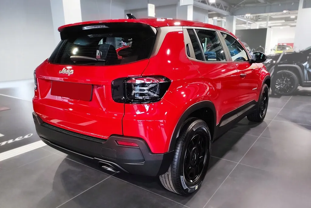 Bakfangerbeskytter Jeep Avenger 2023 -> │ Black Edition – bilde 7