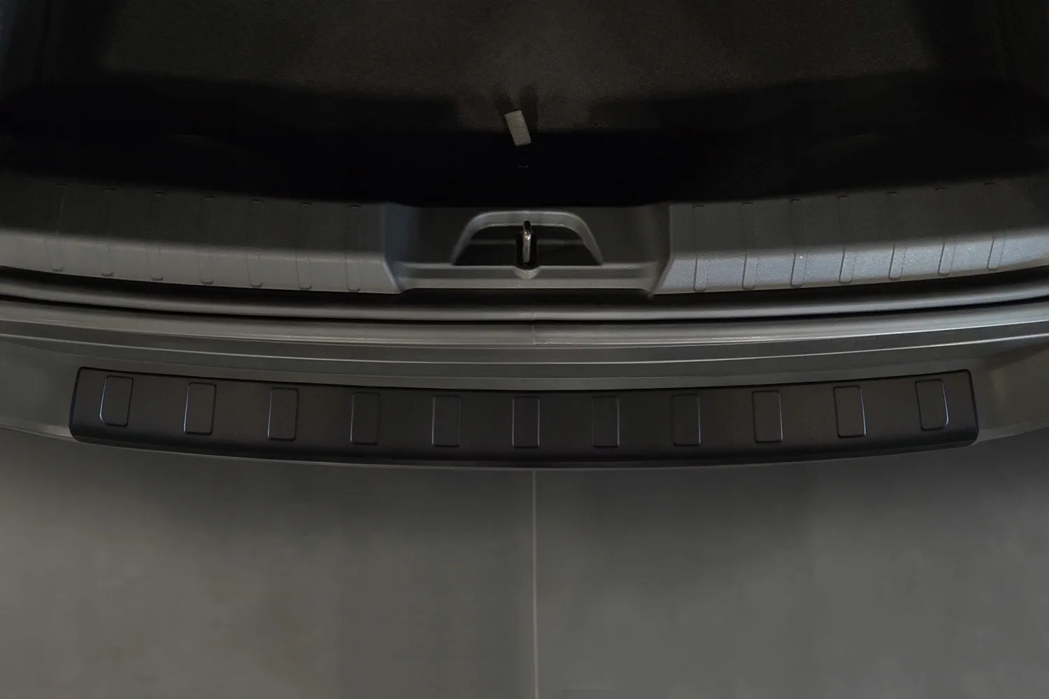 Bakfangerbeskytter Jeep Avenger 2023 -> │ Black Mat Edition – bilde 3