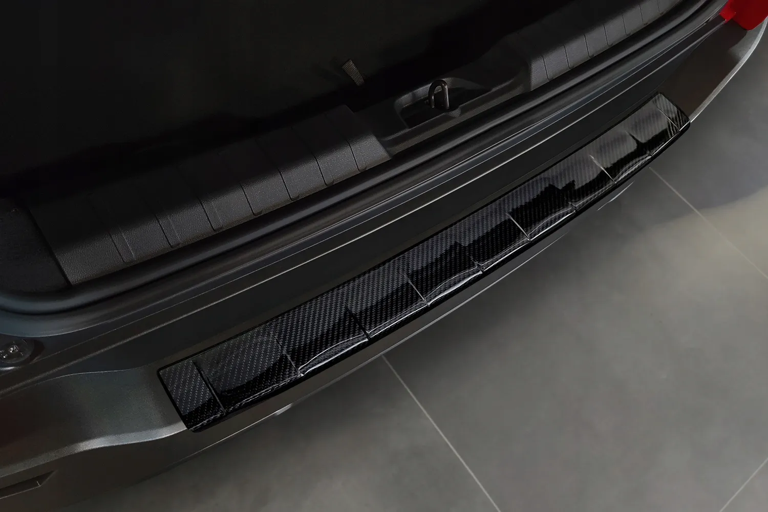 Bakfangerbeskytter Jeep Avenger 2023 -> │ Carbon Edition
