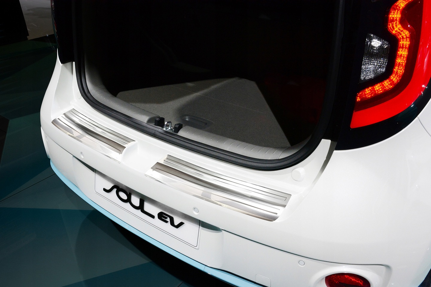 Bakfangerbeskytter Kia e-Soul I 2014 - 2019 │ Silver  Edition