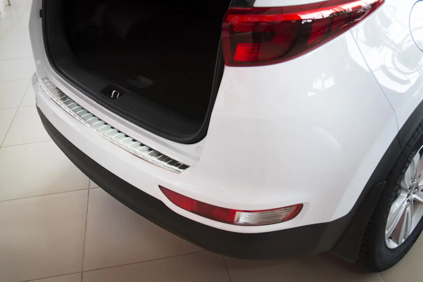 Bakfangerbeskytter Kia Sportage IV 2015 - 2018 | Silver Edition – bilde 2