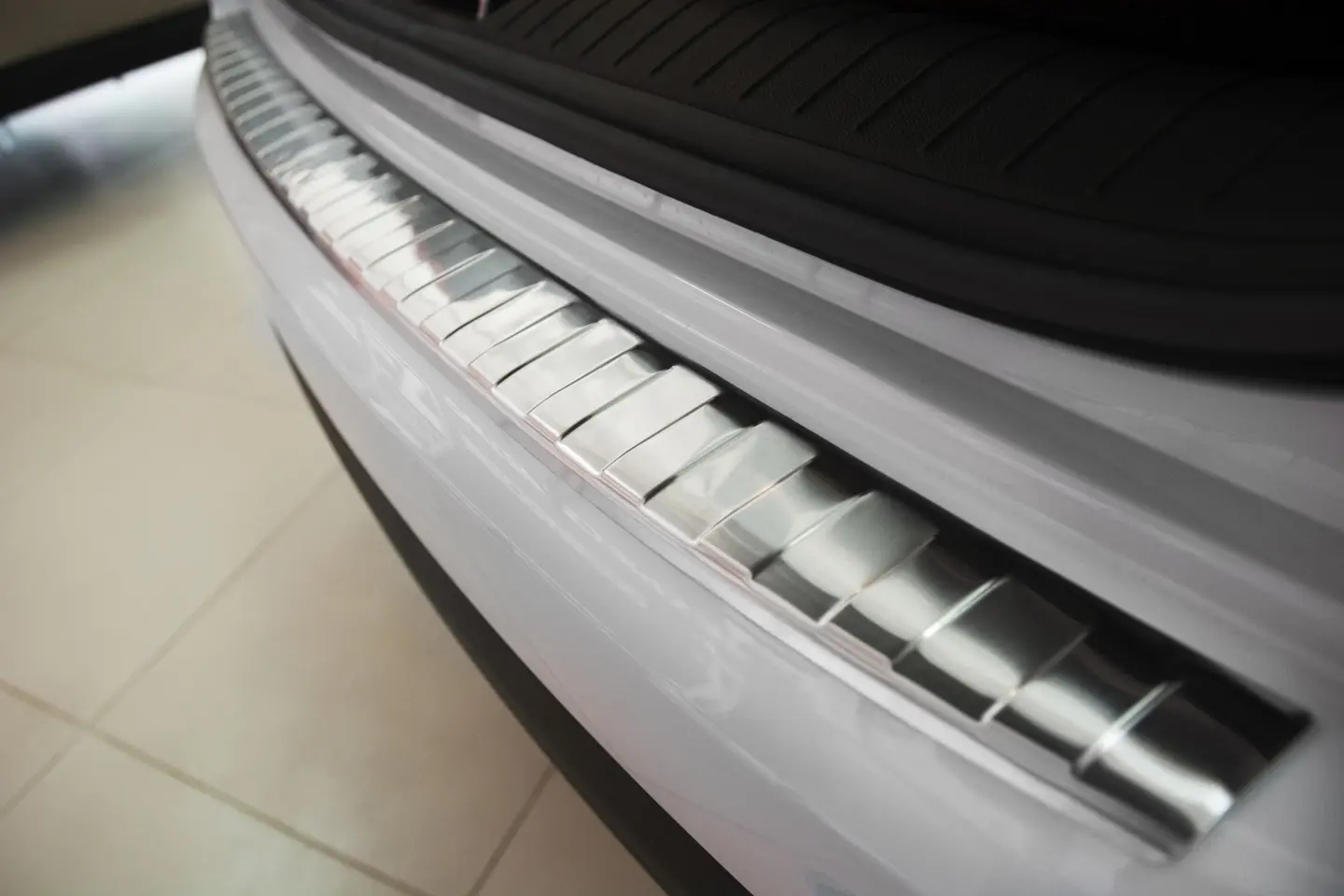 Bakfangerbeskytter Kia Sportage IV 2015 - 2018 | Silver Edition – bilde 3