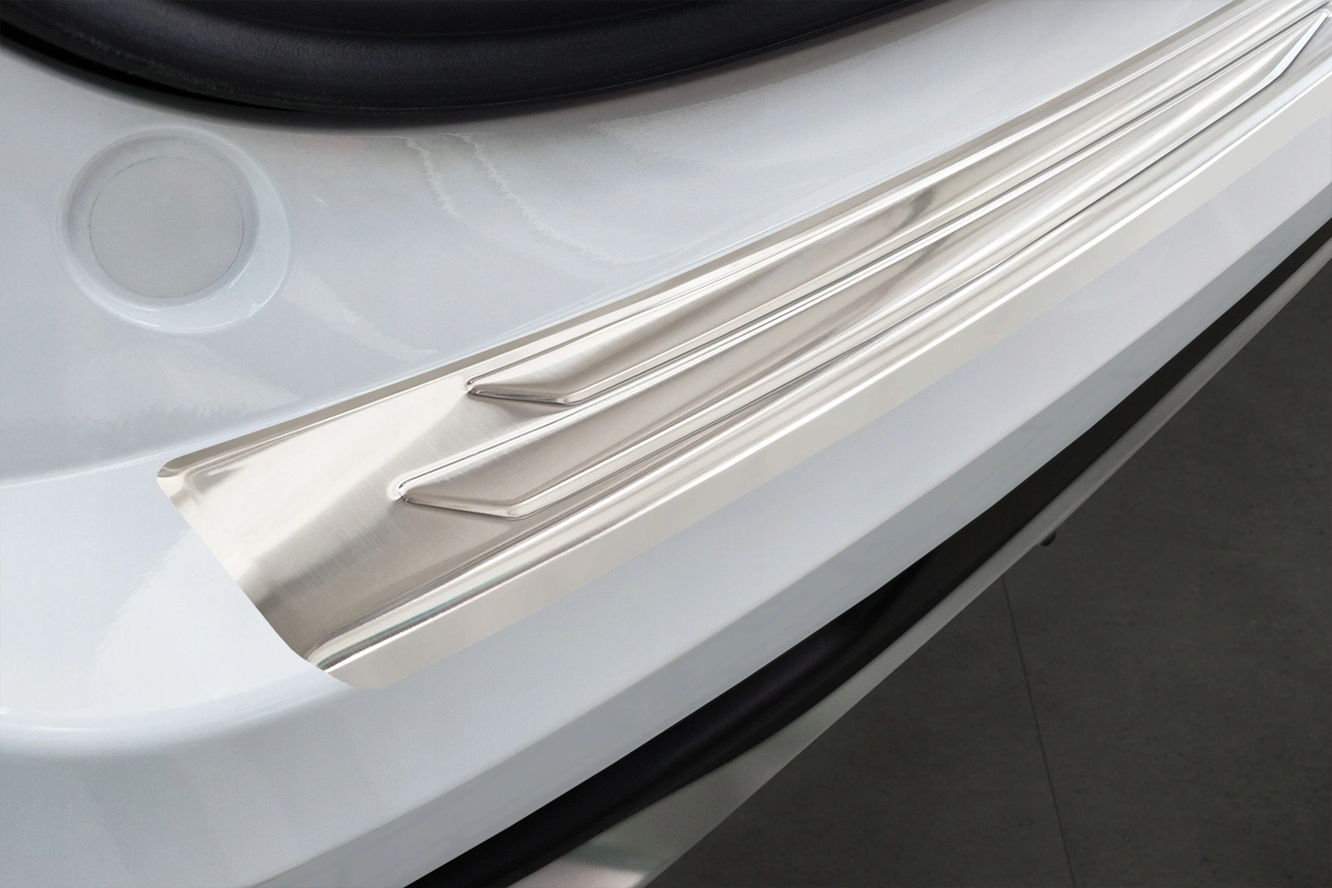 Bakfangerbeskytter Lexus NX II 2021 -> │ Silver Edition – bilde 2