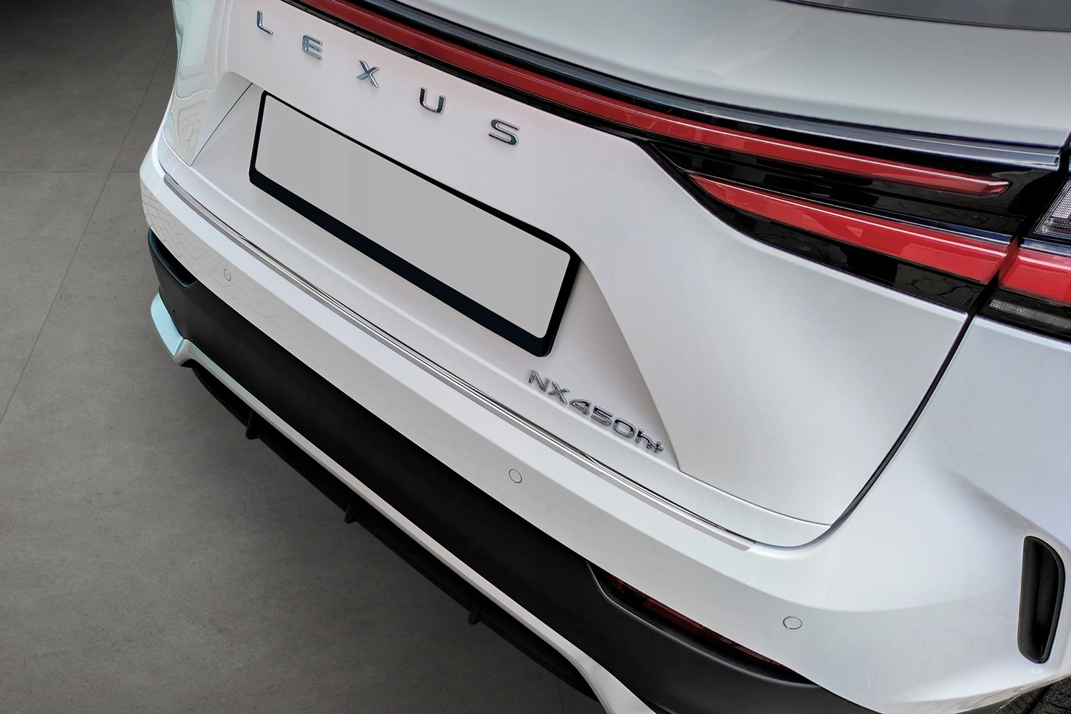 Bakfangerbeskytter Lexus NX II 2021 -> │ Silver Edition – bilde 4