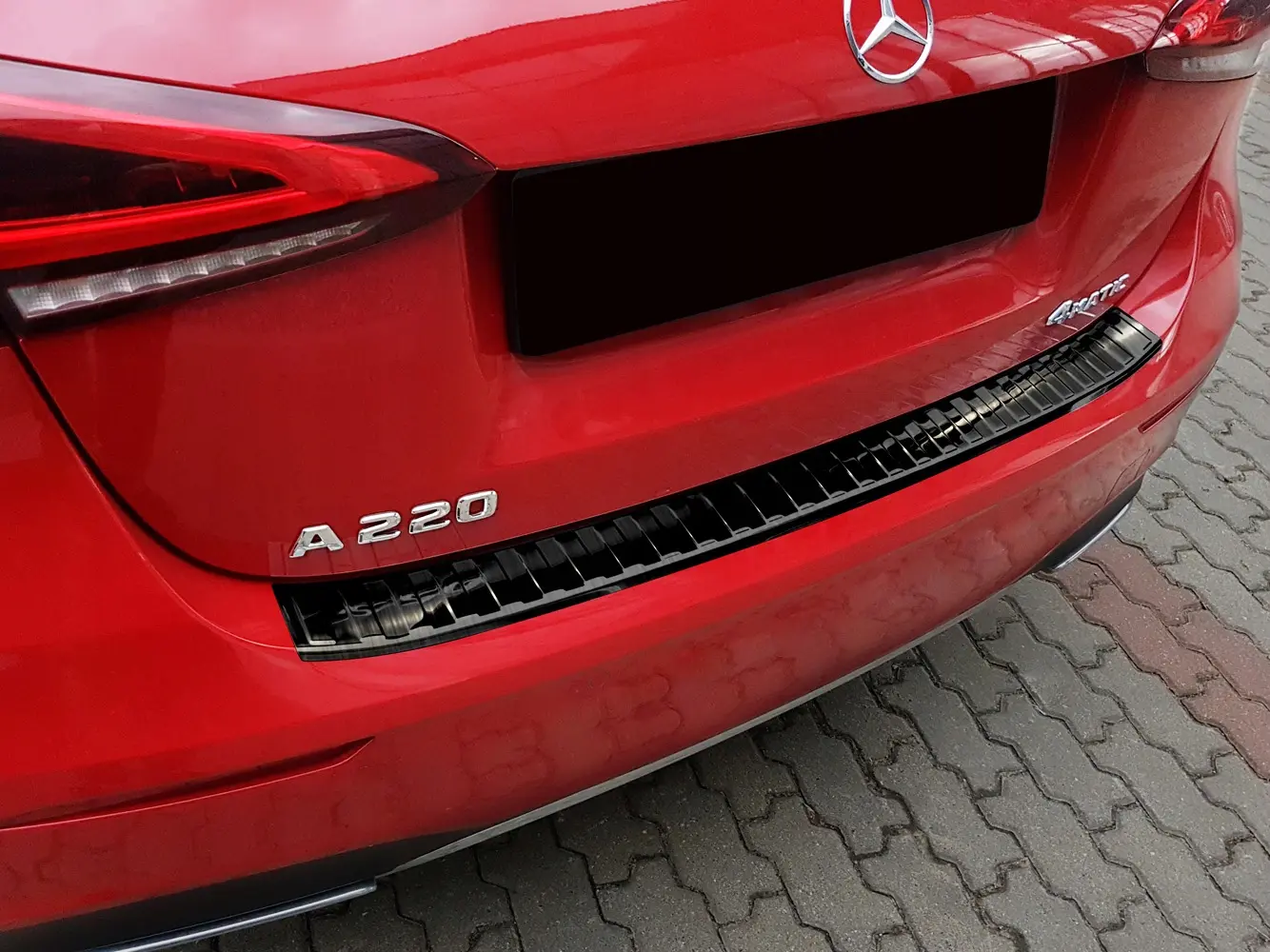 Bakfangerbeskytter Mercedes-Benz A IV W177 2018-> Black Edition – bilde 3