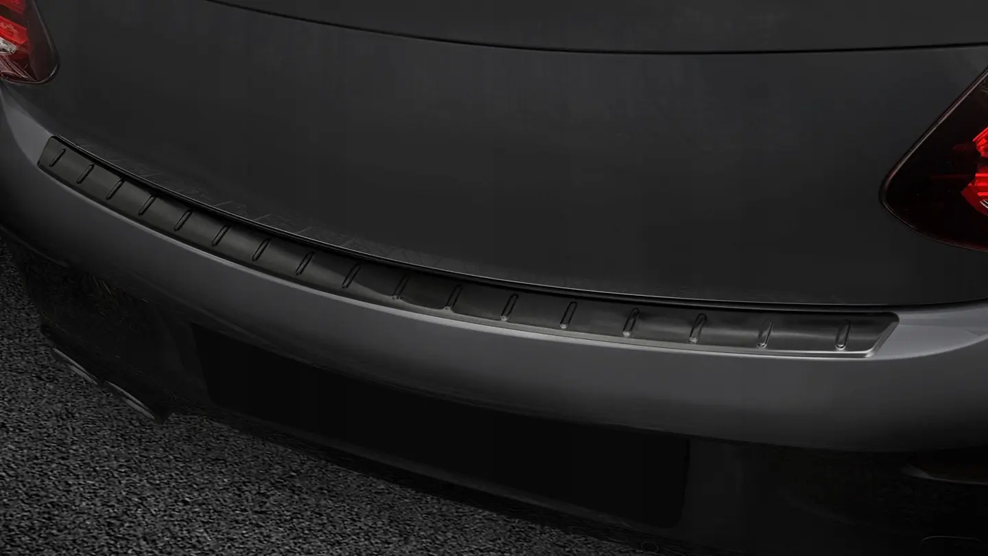 Bakfangerbeskytter Mercedes-Benz C-Class II C-205 AMG Coupe 2016-> Black Edition