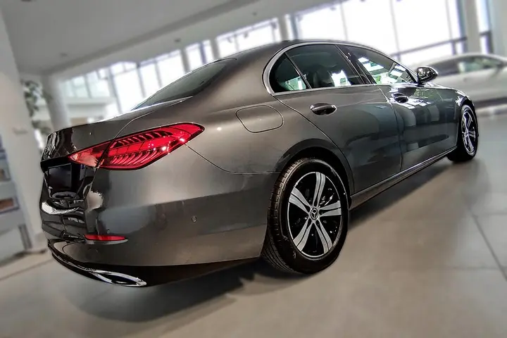 Bakfangerbeskytter Mercedes-Benz C-Class V (W206) 2021-> – bilde 10