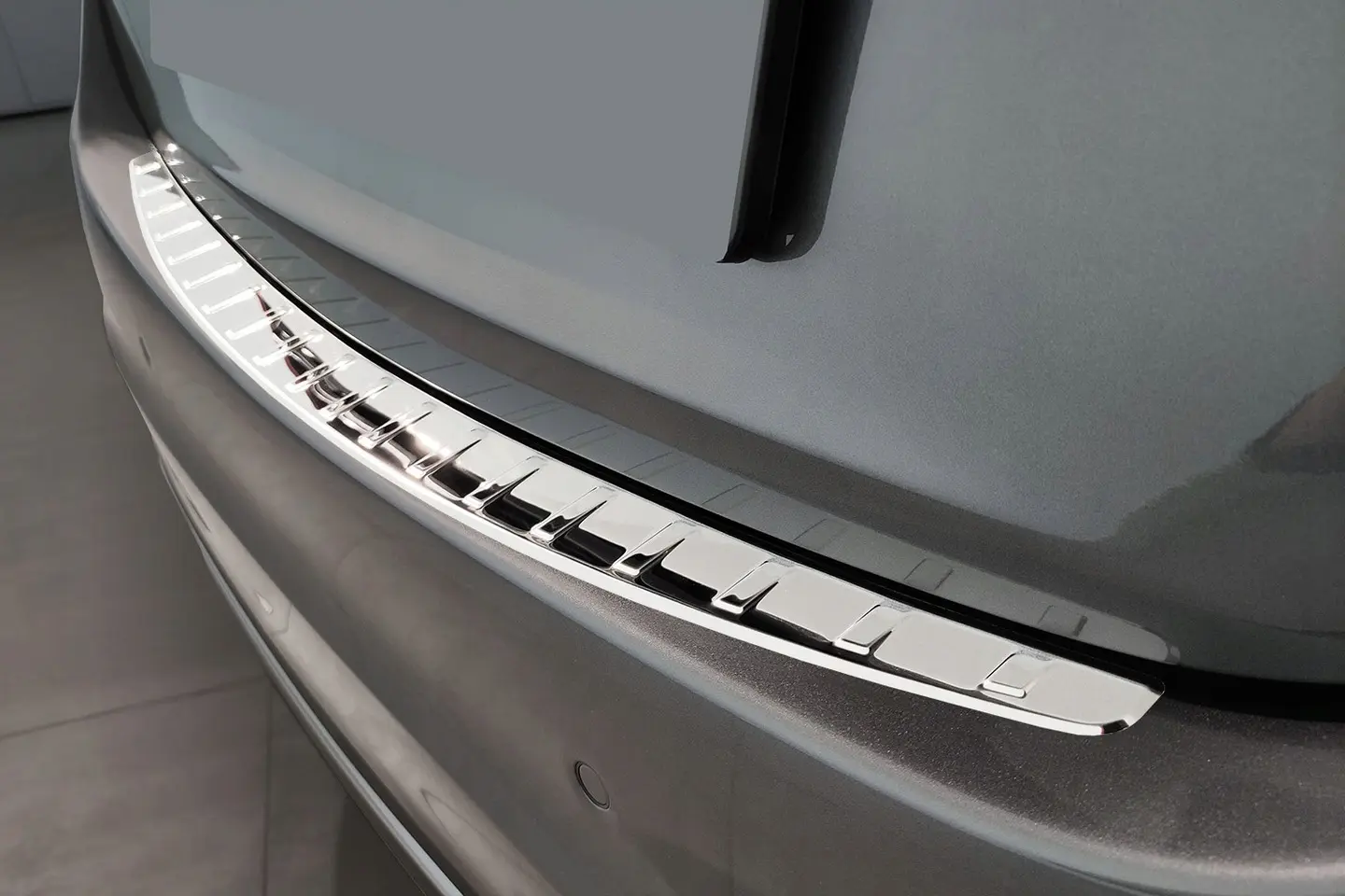 Bakfangerbeskytter Mercedes-Benz C-Class V (W206) 2021-> – bilde 3