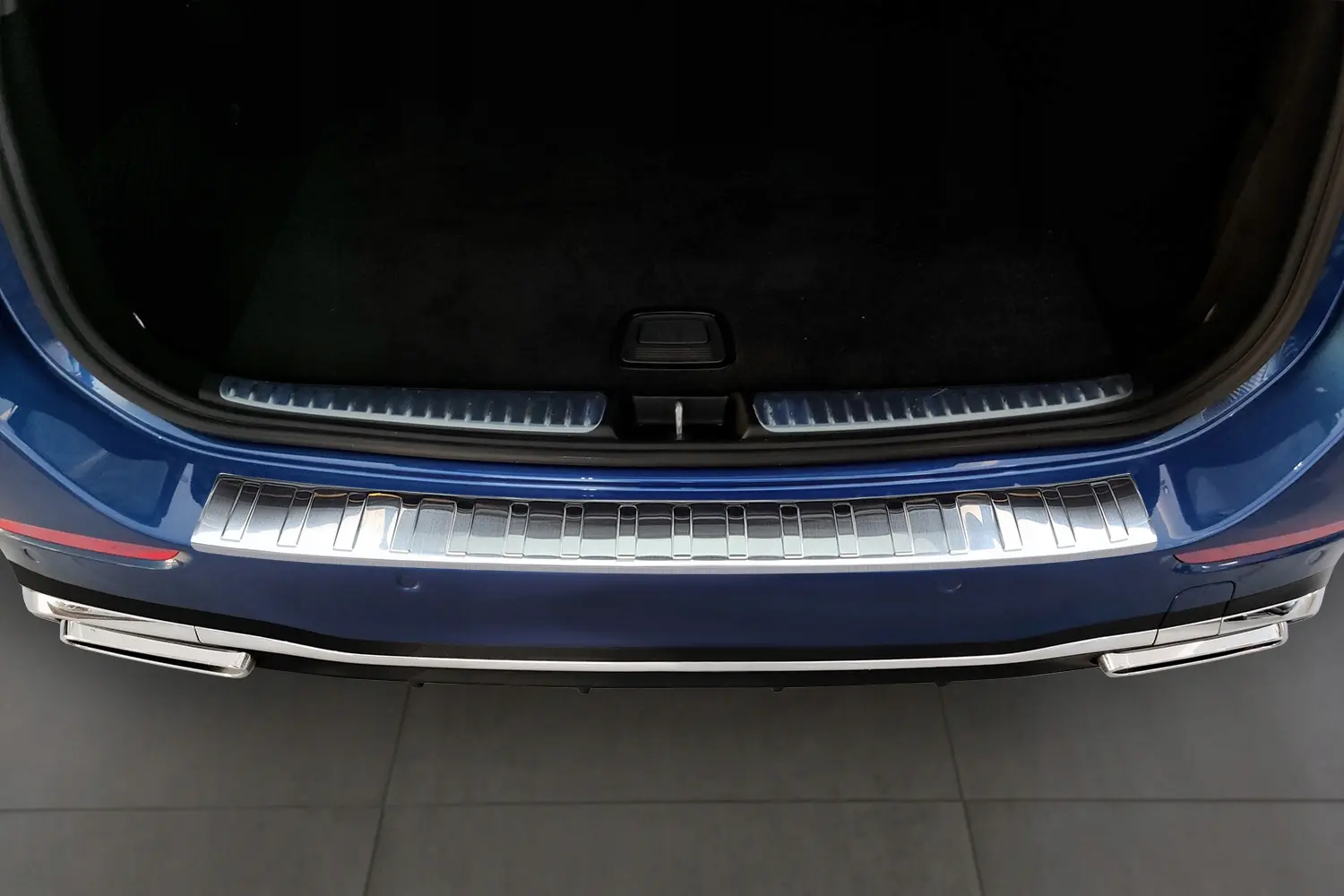 Bakfangerbeskytter Mercedes-Benz C (S206) AMG T Model AMG 2021-> – bilde 3