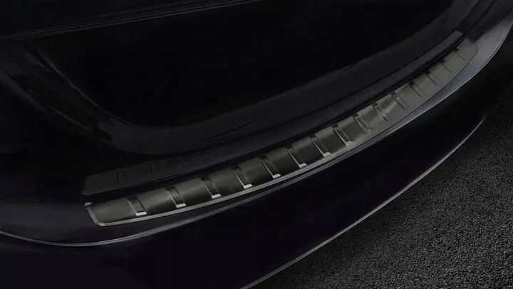 Bakfangerbeskytter Mercedes-Benz C (W205) Sedan 2014 - 2021 2014-2021 | Black Edition