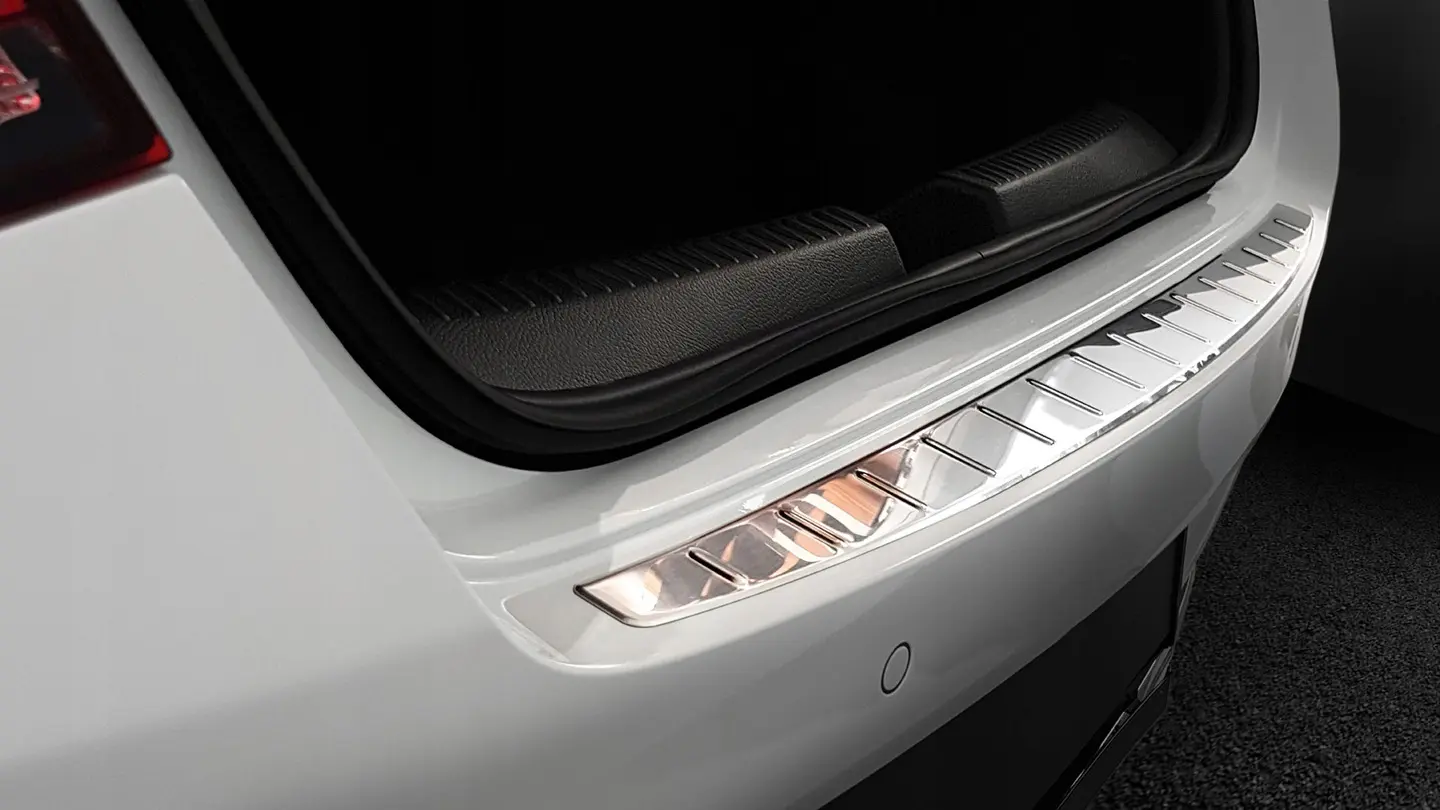 Bakfangerbeskytter Mercedes-Benz CLA-Class II C118 2019-> Silver Edition