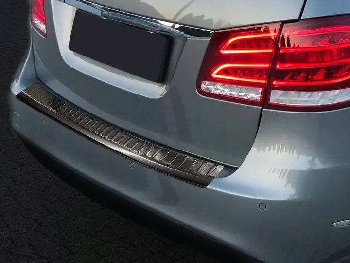 Bakfangerbeskytter Mercedes-Benz E (S212) Stasjonsvogn 2013 - 2016  Black Edition