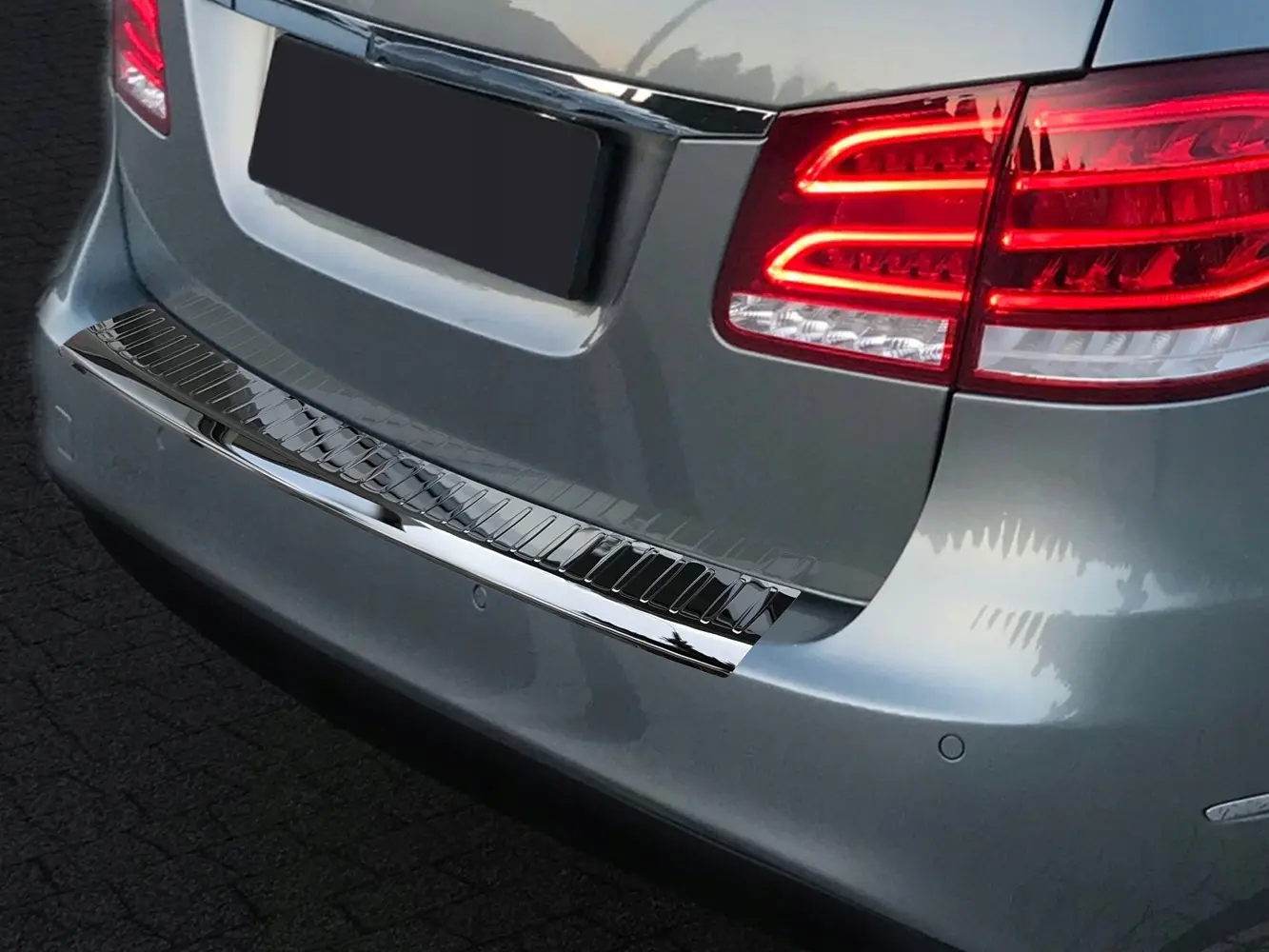 Bakfangerbeskytter Mercedes-Benz E (S212) Stasjonsvogn 2013 - 2016 (facelift) Black Mirror