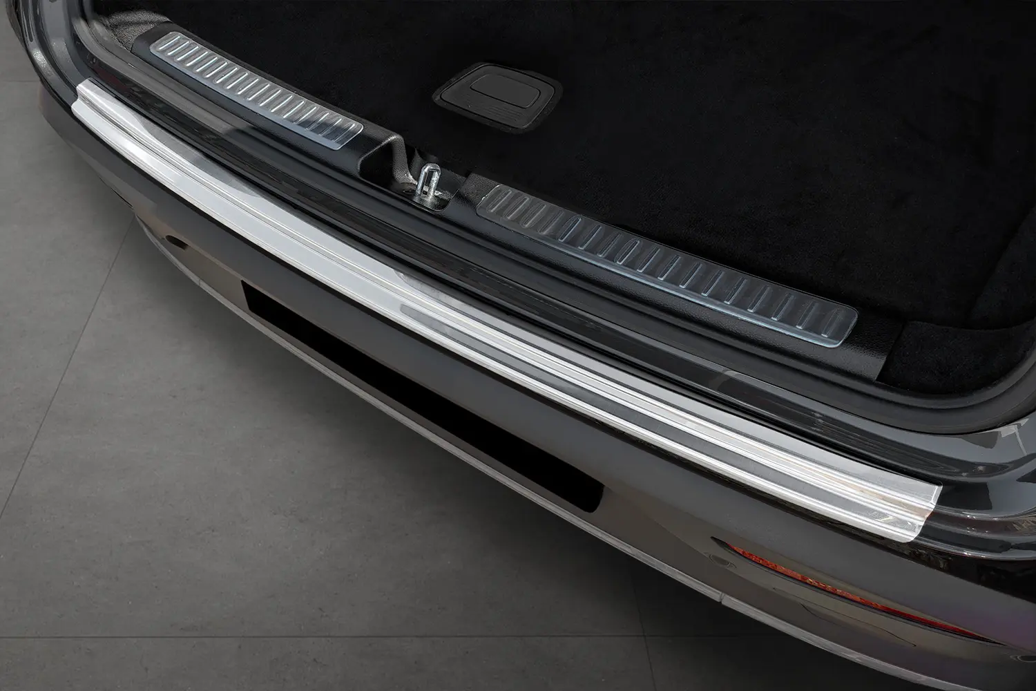Bakfangerbeskytter Mercedes-Benz EQC (N293) 2019 - 2023 │ Silver Edition
