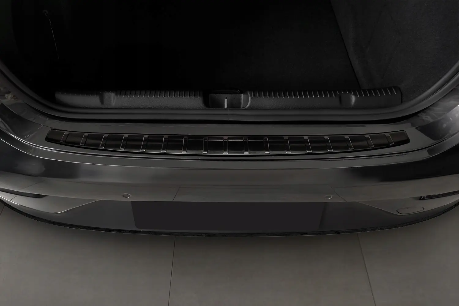 Bakfangerbeskytter Mercedes-Benz EQE (V295) 2022 -> | Black Edition – bilde 2