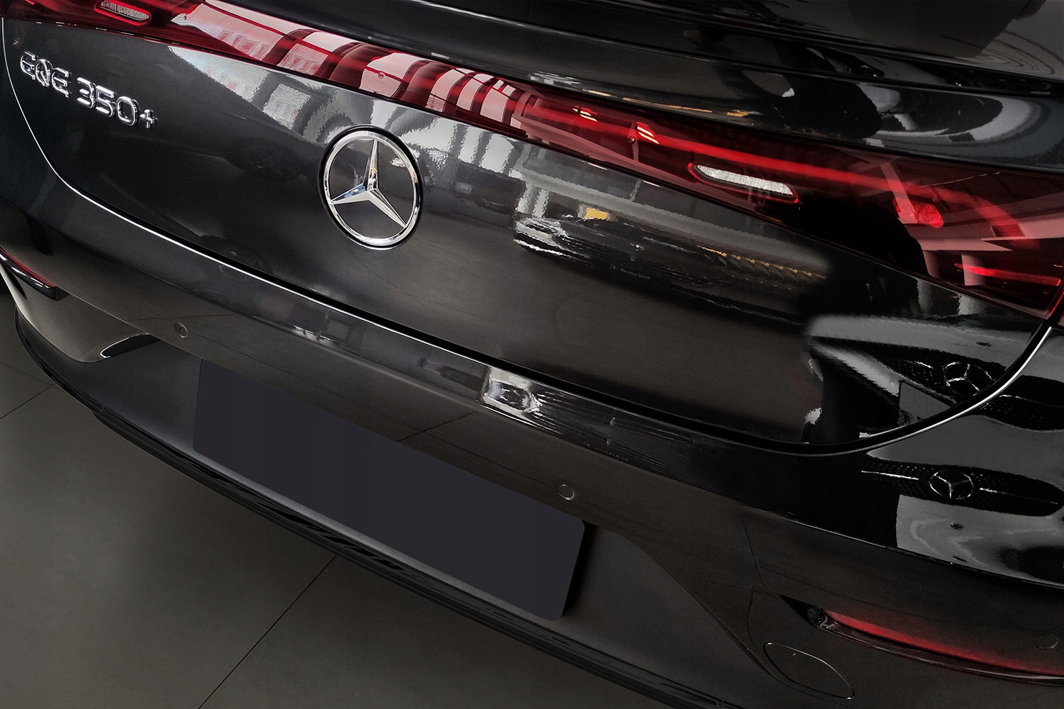 Bakfangerbeskytter Mercedes-Benz EQE (V295) 2022 -> | Carbon Fiber – bilde 4