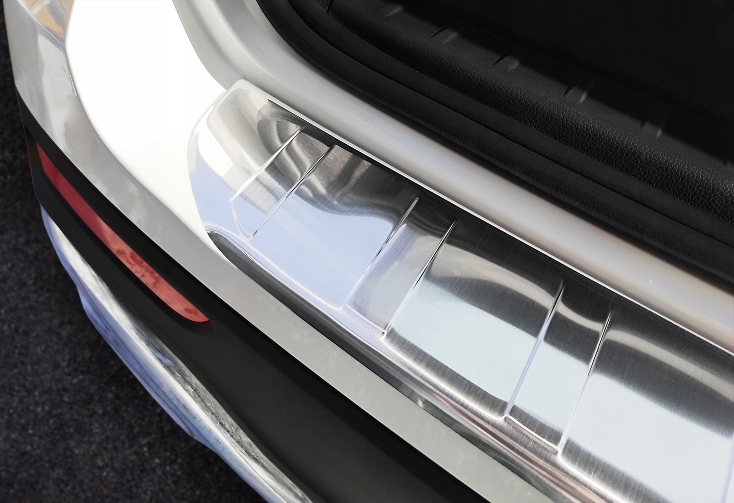 Bakfangerbeskytter Mercedes-Benz GLB-Class X247 2019 - 2026 Silver Editon – bilde 4