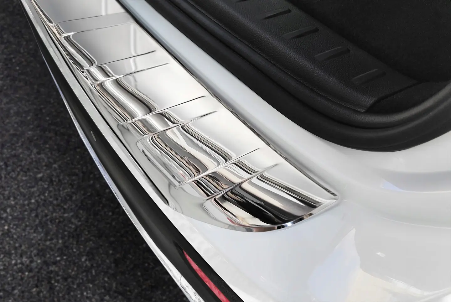 Bakfangerbeskytter Mercedes-Benz GLB-Class X247 2019 - 2026 Silver Editon – bilde 4